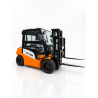 TEC-POINT CPD50E Elektrogabelstapler – 5,0 t Tragfähigkeit | 4,5 m Hubhöhe | Li-Ion | Triplex | Vollkabine | Heizung