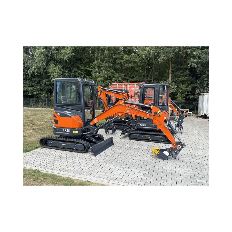 Mini excavator with full cab Tec-Point 2.5 t - class Yanmar engine YXE